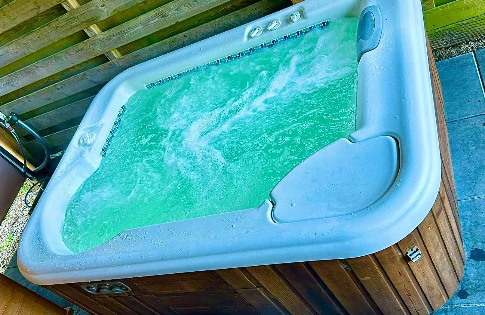Tiny House With Sauna & Jacuzzi Near Amsterdam Vijfhuizen