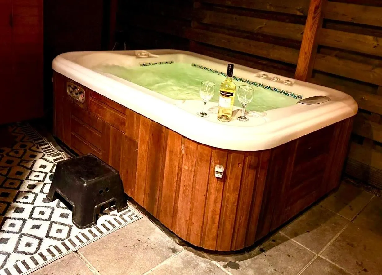 Tiny House With Sauna & Jacuzzi Near Amsterdam Vijfhuizen Netherlands