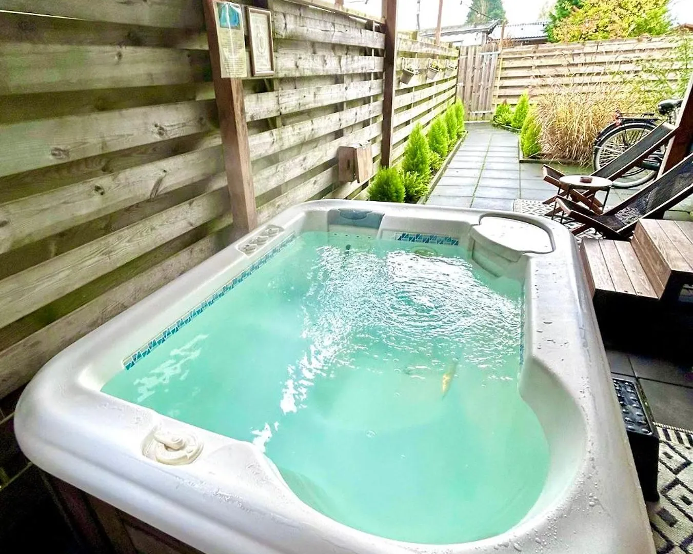 Tiny House With Sauna & Jacuzzi Near Amsterdam Vijfhuizen Holiday home